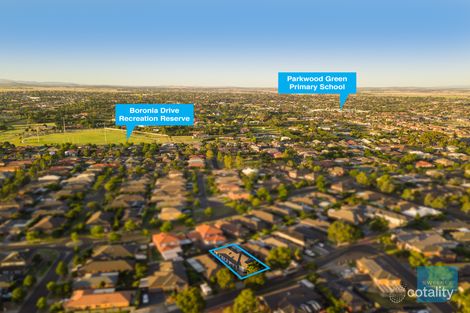 Property photo of 7 Pro Hart Way Caroline Springs VIC 3023