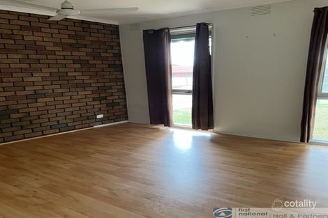 Property photo of 2 John Fawkner Drive Endeavour Hills VIC 3802