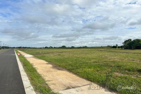 56 Kinch St, Burnett Heads, QLD 4670