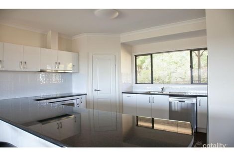 Property photo of 14 Silver Birch Heights Kangaroo Gully WA 6255