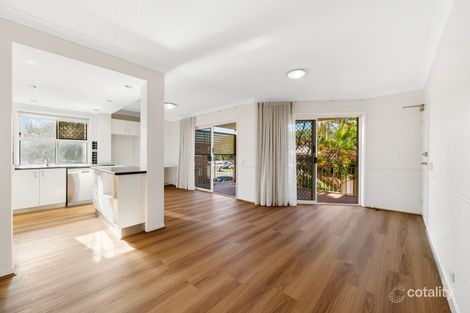 4/9 Macaulay St, Coorparoo, QLD 4151