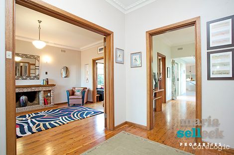 Property photo of 30 Blaxland Crescent Griffith ACT 2603