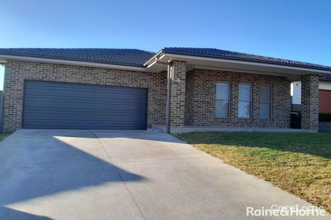 Property photo of 2 Bishop Kennedy Close Oxley Vale NSW 2340