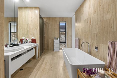Property photo of 2649 The Address Hope Island QLD 4212