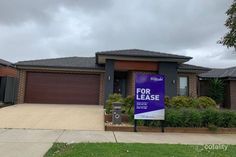 Property photo of 28 Arbourlea Boulevard Cranbourne North VIC 3977