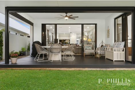 Property photo of 2649 The Address Hope Island QLD 4212