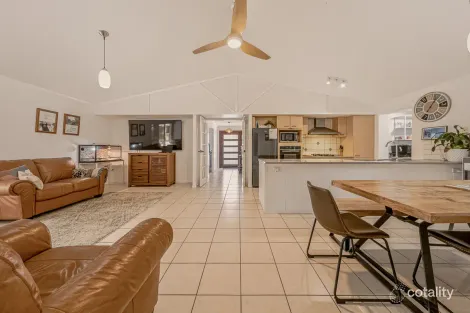 Property photo of 59 Warrego Crescent Murrumba Downs QLD 4503