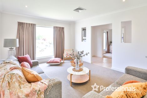 Property photo of 6 Fuchsia Court Buronga NSW 2739