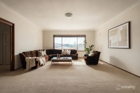 Property photo of 13 Hurry Crescent Warrawong NSW 2502