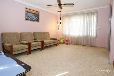 Property photo of 27 Hatchinson Crescent Jamisontown NSW 2750