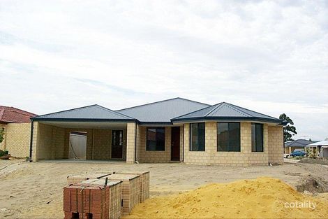 31 Gentle Cir, South Guildford, WA 6055