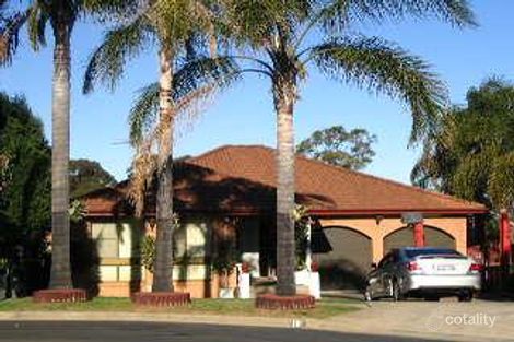 10 Ryde Pl, St Johns Park, NSW 2176