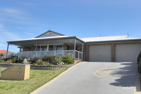54 Stirling Dr, Lakes Entrance, VIC 3909