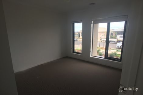 Property photo of 39 Coolamon Drive Craigieburn VIC 3064