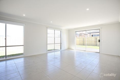 Property photo of 4 Powlett Drive Clyde VIC 3978