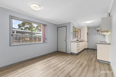 Property photo of 33 Hawthorn Crescent Churchill VIC 3842