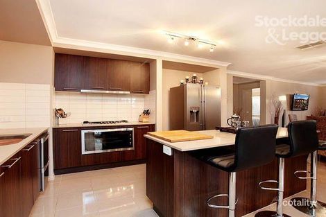 Property photo of 16 Heathcliff Avenue Deer Park VIC 3023