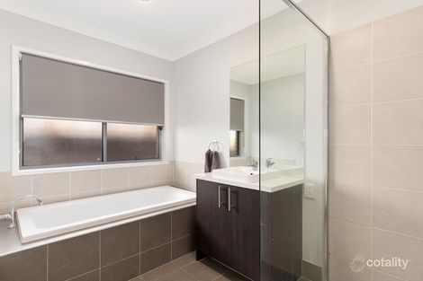 Property photo of 27 Arrowsmith Crescent Ormeau Hills QLD 4208