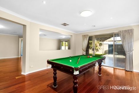 Property photo of 2 Radiata Close Manor Lakes VIC 3024