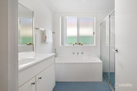 Property photo of 23B Dandenong Crescent Ruse NSW 2560
