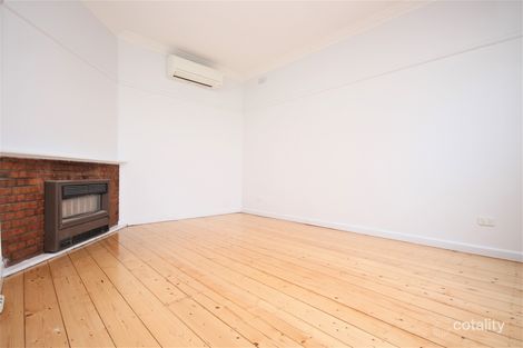 Property photo of 2 Griffen Street Hamlyn Heights VIC 3215