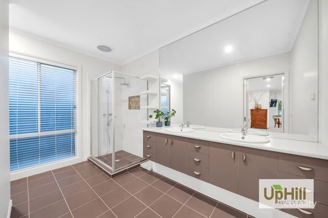 Property photo of 34 Augustus Drive Berwick VIC 3806