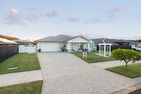 6 Cooee Ave, Glass House Mountains, QLD 4518