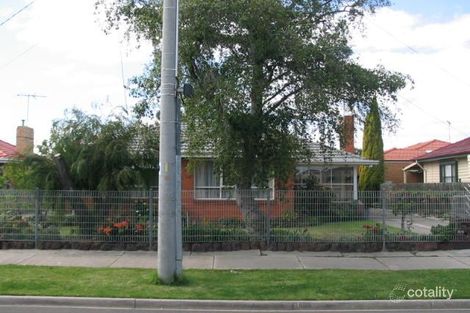 44 Lake St, Avondale Heights, VIC 3034