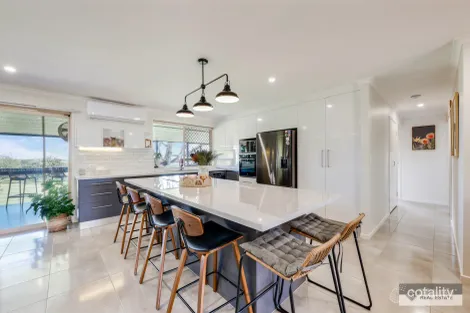 Property photo of 10 Linden Crescent Qunaba QLD 4670