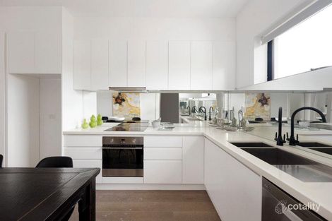 Property photo of 3/54A-54B Marine Parade Abbotsford VIC 3067