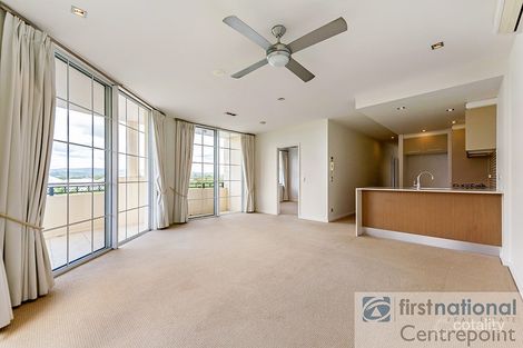 Property photo of 1021/3029 The Boulevarde Carrara QLD 4211