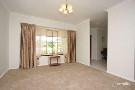 Property photo of 28 Templetonia Retreat Canning Vale WA 6155