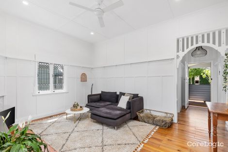 Property photo of 16 Lochel Street Mount Lofty QLD 4350