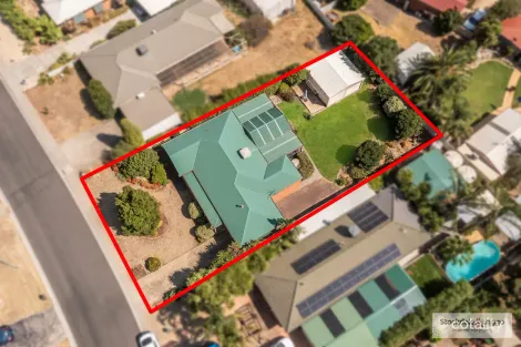 Property photo of 6 Pattison Drive Kangaroo Flat VIC 3555