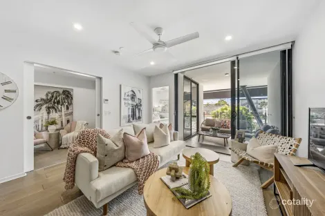 1016/123 Cavendish Rd, Coorparoo, QLD 4151