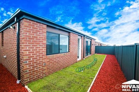 Property photo of 35 Golden Wattle Way Harkness VIC 3337