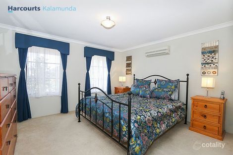 Property photo of 25 Merlin Way Wattle Grove WA 6107