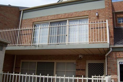 Property photo of 28/42 Jerrabomberra Avenue Narrabundah ACT 2604