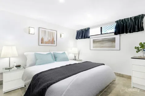 Property photo of 602/40 Surf Parade Broadbeach QLD 4218