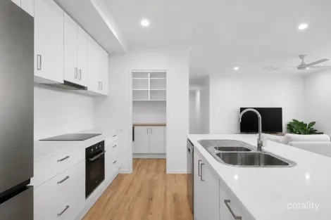 Property photo of 6 Goulburn Crescent Nirimba QLD 4551