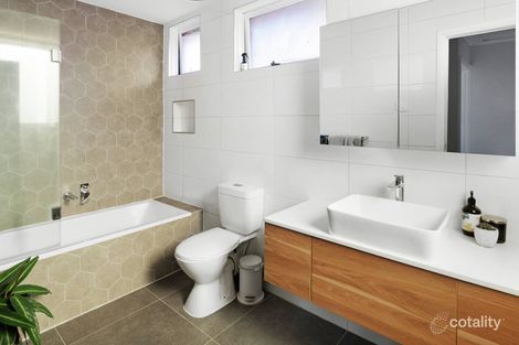 Property photo of 4/150 Barkly Street Fitzroy North VIC 3068