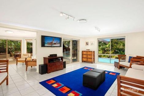 Property photo of 35 Waterside Grove Warriewood NSW 2102