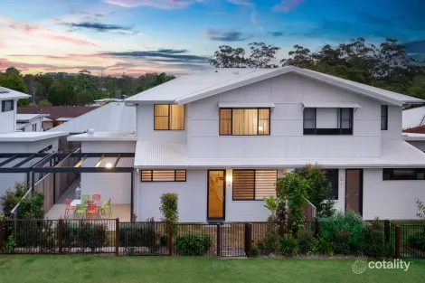 2/15 Garnet St, Cooroy, QLD 4563