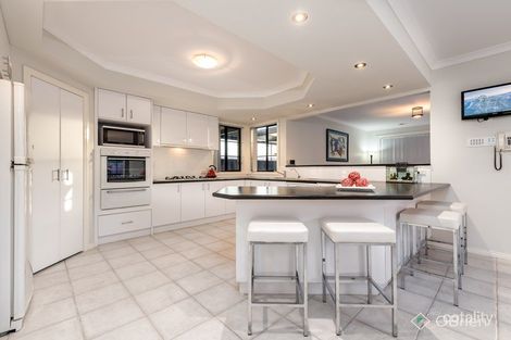 Property photo of 31 Botanic Drive Hillside VIC 3037