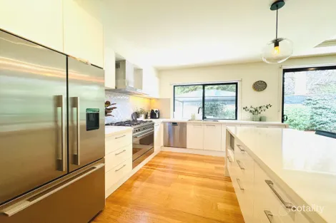 Property photo of 2/25 Linda Crescent Ferntree Gully VIC 3156