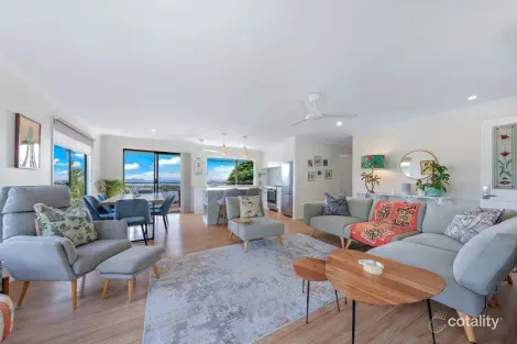 Property photo of 21 Island Drive Cannonvale QLD 4802