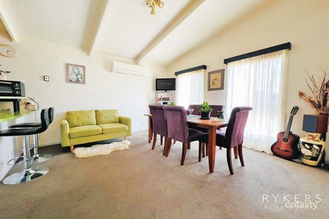 Property photo of 13 Alexandra Avenue Kalimna VIC 3909