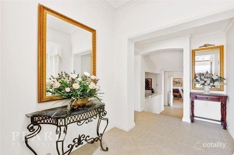 Property photo of 13 Hovea Avenue Sorrento WA 6020