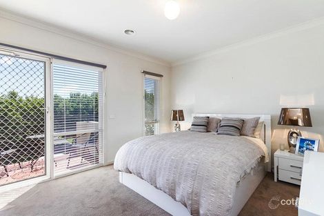 Property photo of 14 Piping Lane Mordialloc VIC 3195