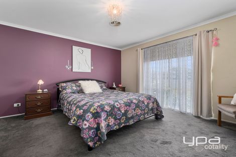 Property photo of 6 Peters Close Maddingley VIC 3340